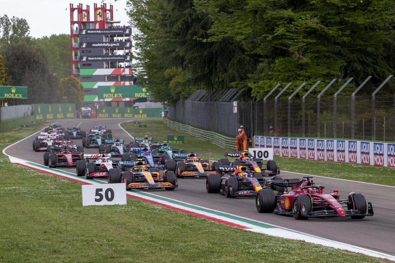 דירות אימולה La Dimora Delle Emozioni - Il Fascino Del Centro Storico E L'Adrenalina Dell'Autodromo מראה חיצוני תמונה